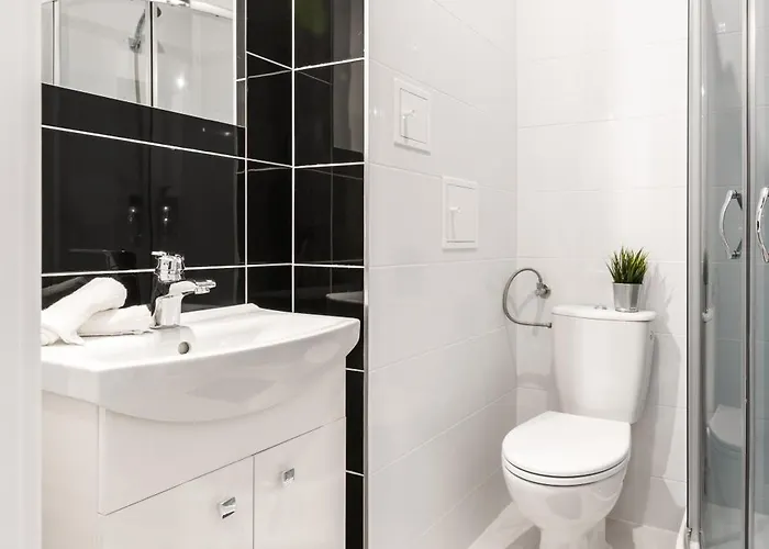 Taczaka Center 포즈난